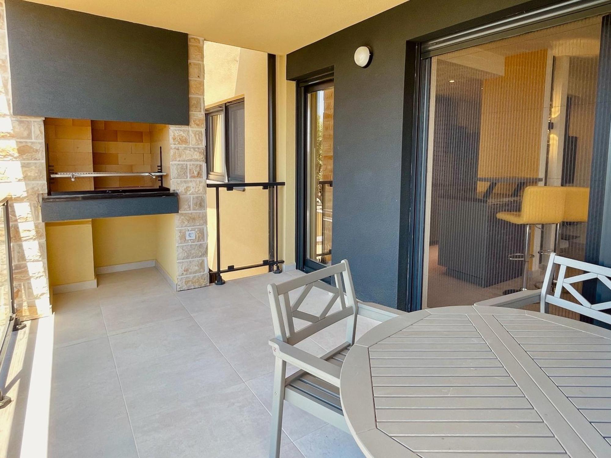 Ferienwohnung Mit Beheiztem Pool, 60 M Vom Strand Maslenica Bagian luar foto